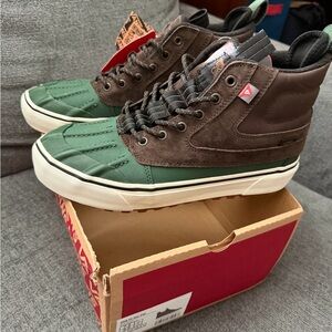 VANS Sk8-Hi MTE-2 Del Pato Waterproof Duck Boots Brown Green Men's 7.5 Womens 9